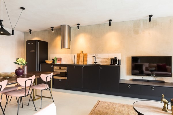 Medium property photo - Warmoesstraat 50S, 1012 JE Amsterdam